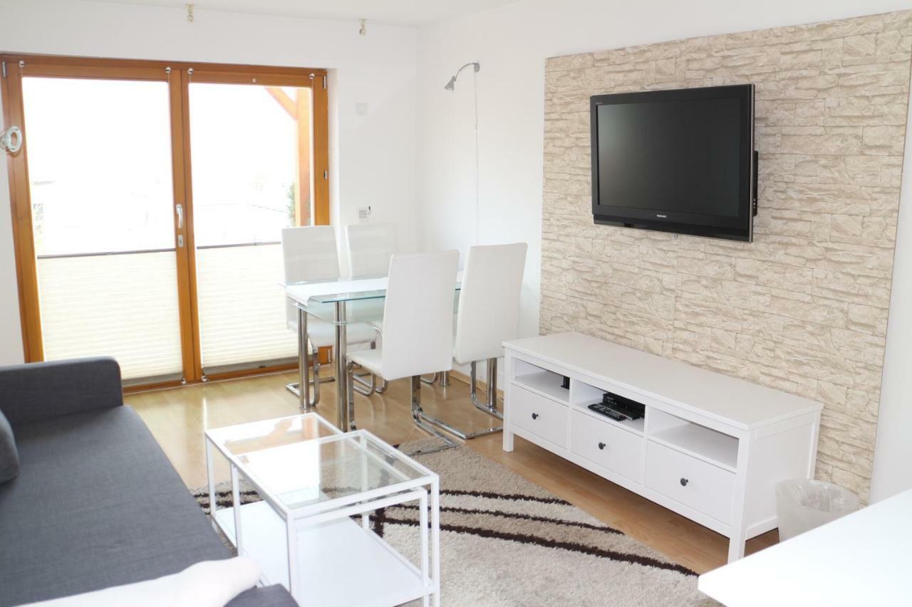Romantische Ferienwohnung Mit Fantastischem Ausblick, Pool Und Gartensauna Jéna Kültér fotó